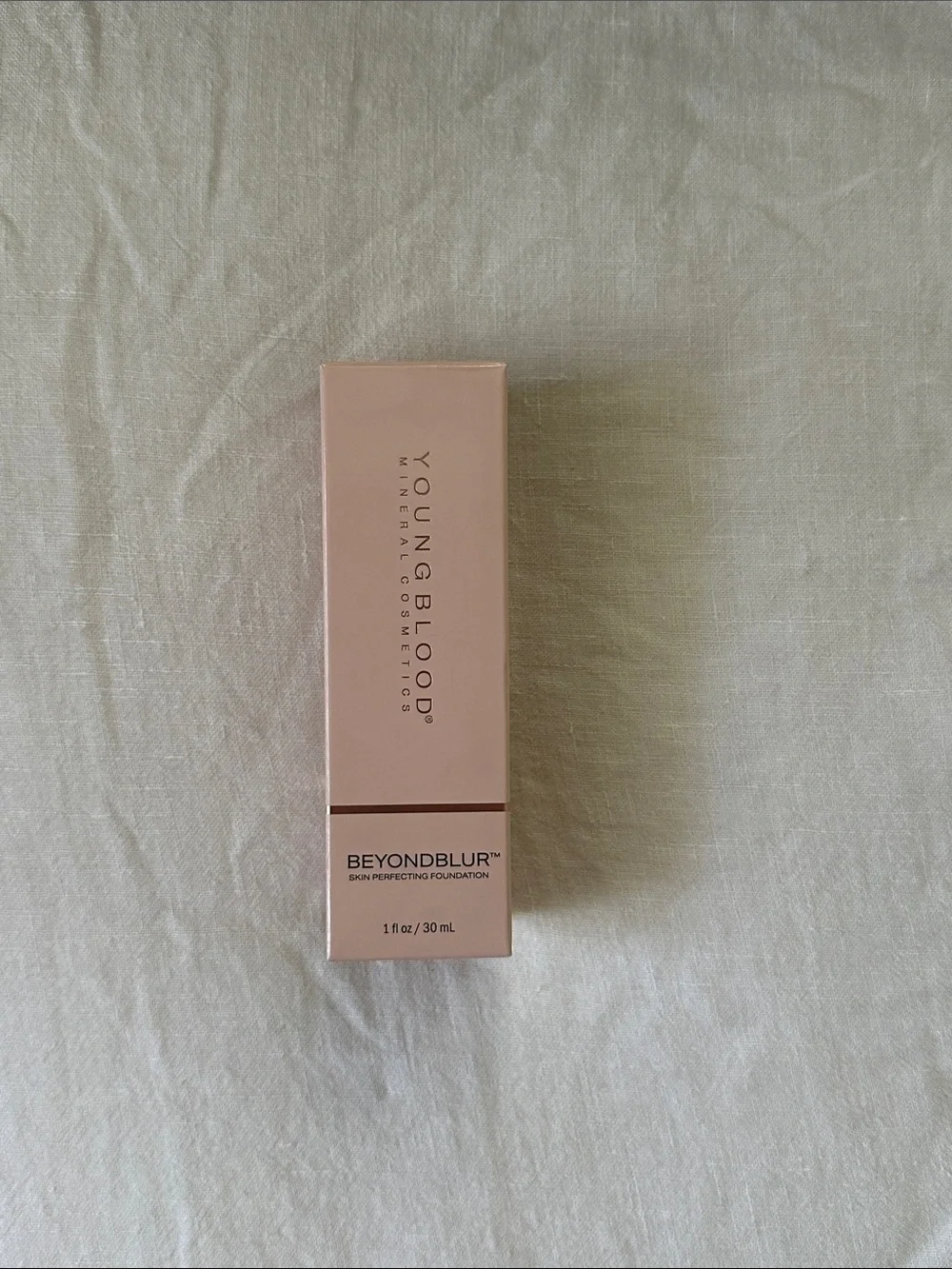 Youngblood BeyondBlur Skin Perfecting Foundation - Beige